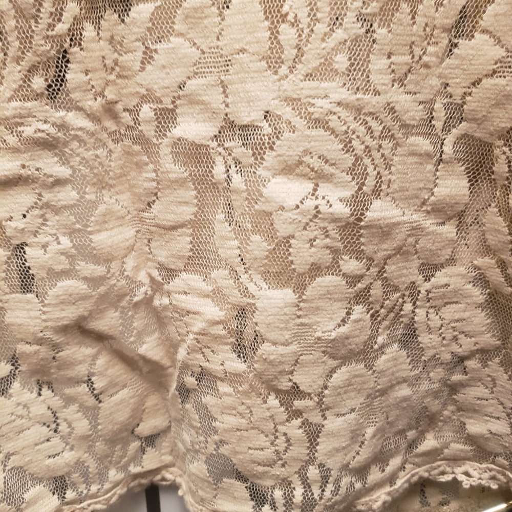 Lace Top - Picture 3 of 10